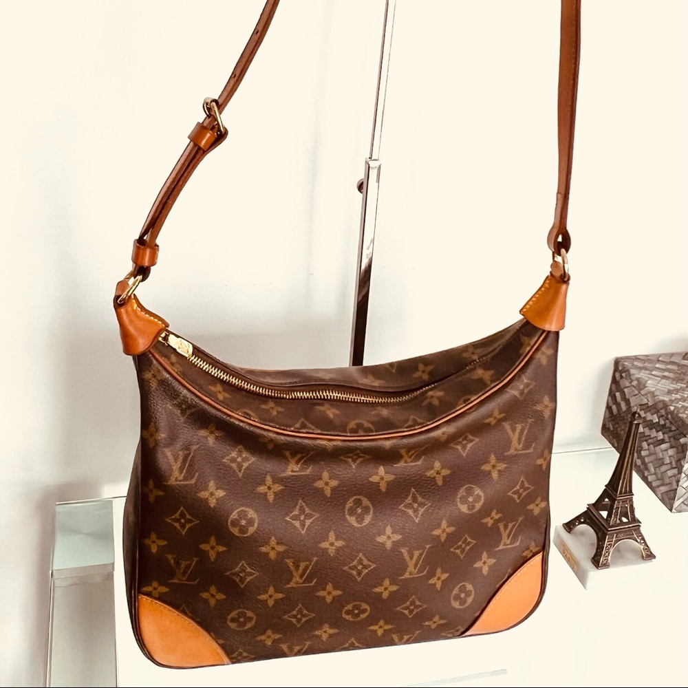 Authentic Louis Vuitton Monogram Bolougne 30 - Picture 1 of 16